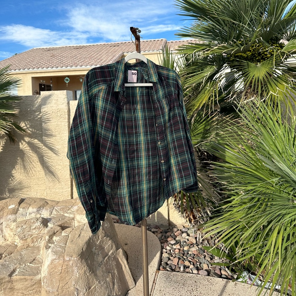🎉 So Kohls Plaid Green and Black long sleeve XS 🎉